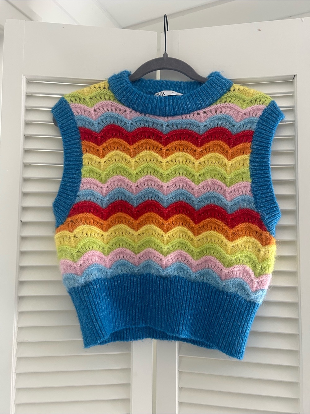 Zara Multicolor Scallop Stripe Knit Sweater Vest Sleeveless Women’s Small
